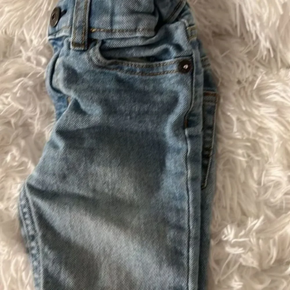 OshKosh B'gosh‎